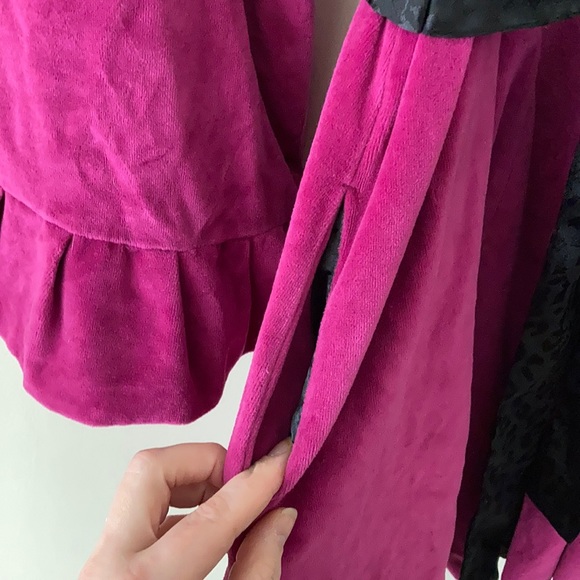 Betsey Johnson Robe - Picture 4 of 8